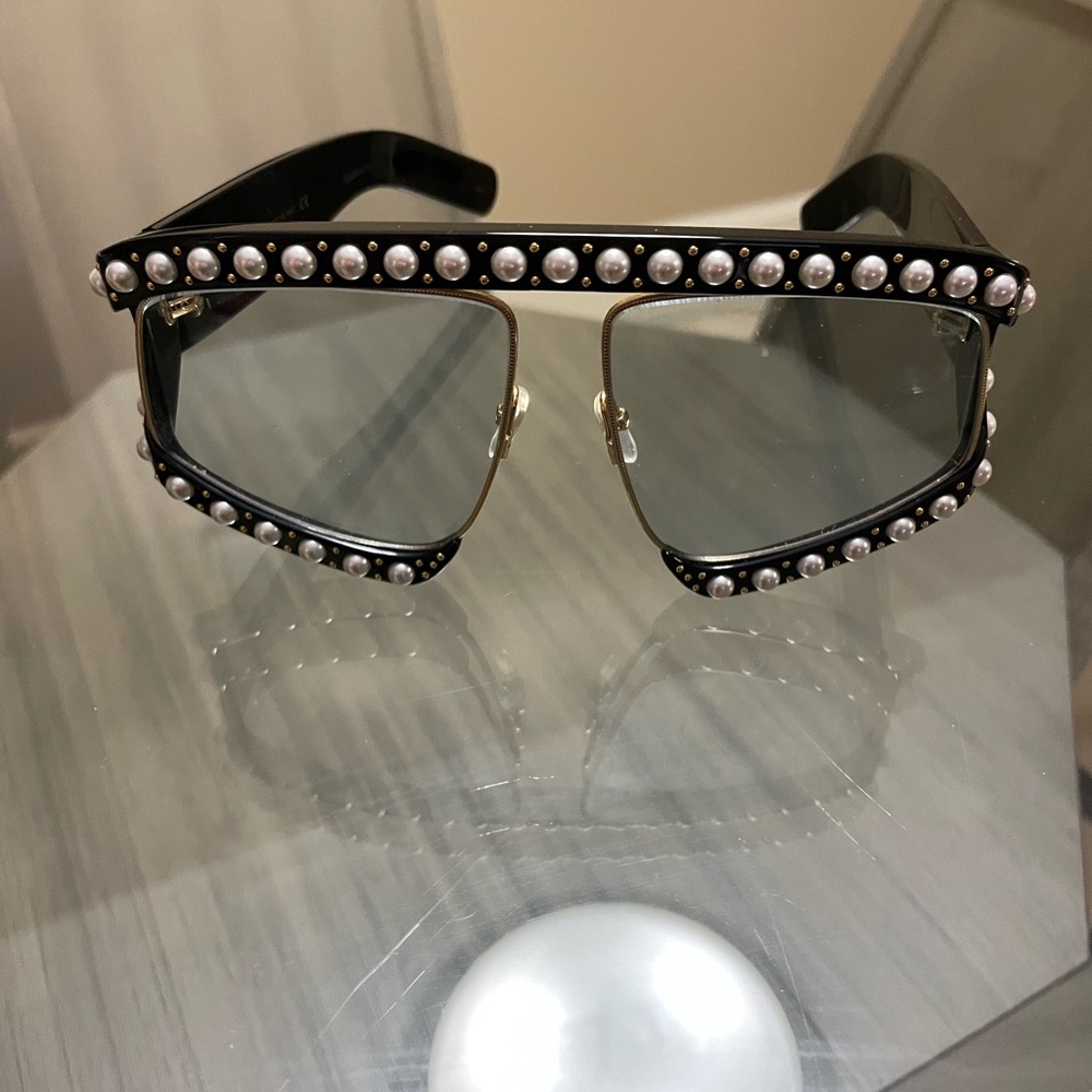Gucci Rectangular Acetate Sunglasses With Pearls … - image 4